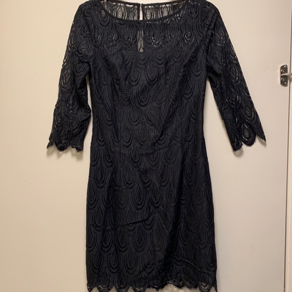 EUC Lilly Pulitzer Hera Dress Size 2 - Picture 2 of 2